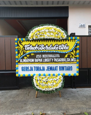 Papan Bunga Duka di Kowangan